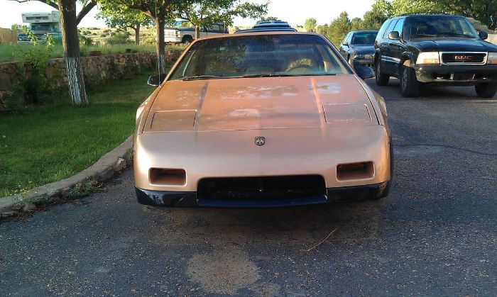 Pontiac-Fiero-1986-1