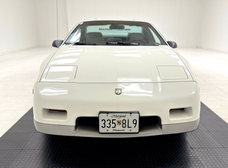 Pontiac-Fiero-1986-White-Gray-19