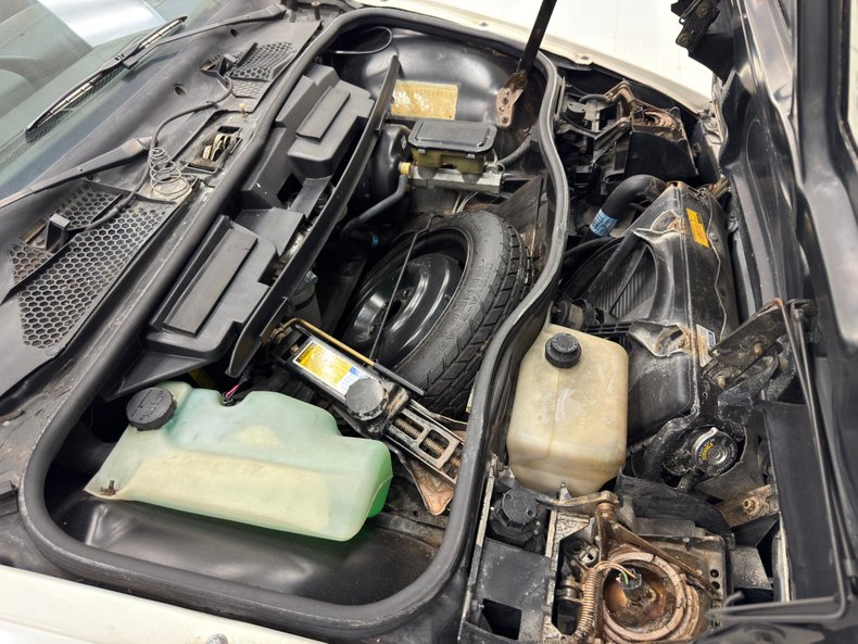 Pontiac-Fiero-1986-White-Gray-32
