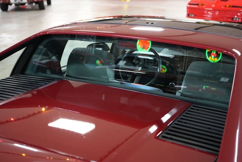 Pontiac-Fiero-1987-Maroon-Gray-12
