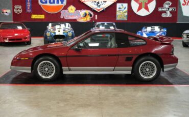Pontiac-Fiero-1987-Maroon-Gray-15