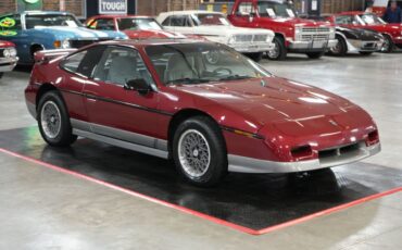 Pontiac-Fiero-1987-Maroon-Gray-18