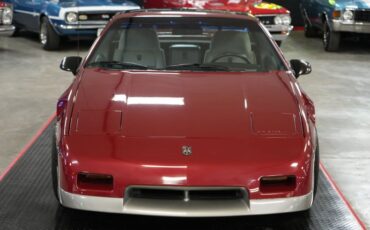Pontiac-Fiero-1987-Maroon-Gray-19