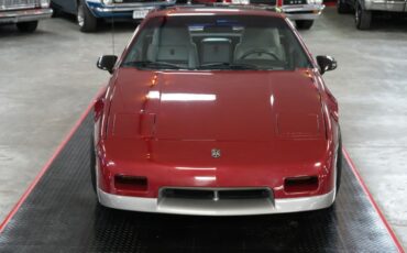 Pontiac-Fiero-1987-Maroon-Gray-2