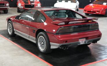 Pontiac-Fiero-1987-Maroon-Gray-22