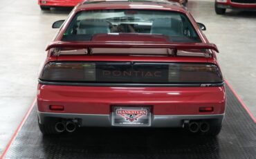 Pontiac-Fiero-1987-Maroon-Gray-23