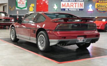 Pontiac-Fiero-1987-Maroon-Gray-28