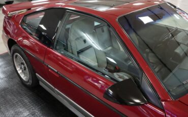 Pontiac-Fiero-1987-Maroon-Gray-38