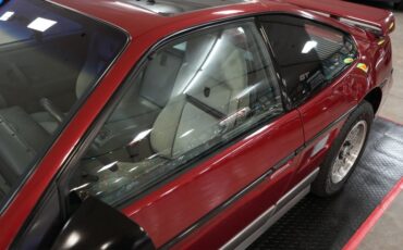 Pontiac-Fiero-1987-Maroon-Gray-40