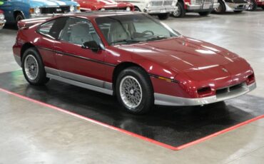 Pontiac-Fiero-1987-Maroon-Gray-45