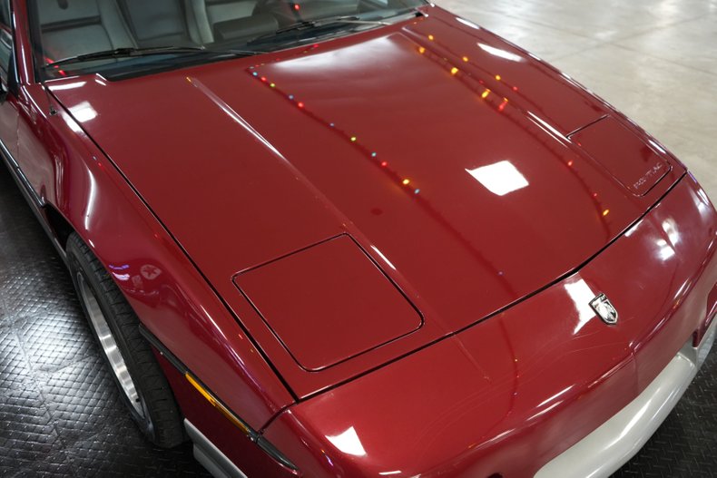 Pontiac-Fiero-1987-Maroon-Gray-5