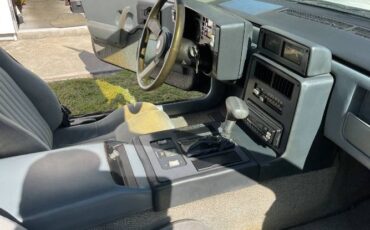 Pontiac-Fiero-1988-Black-10