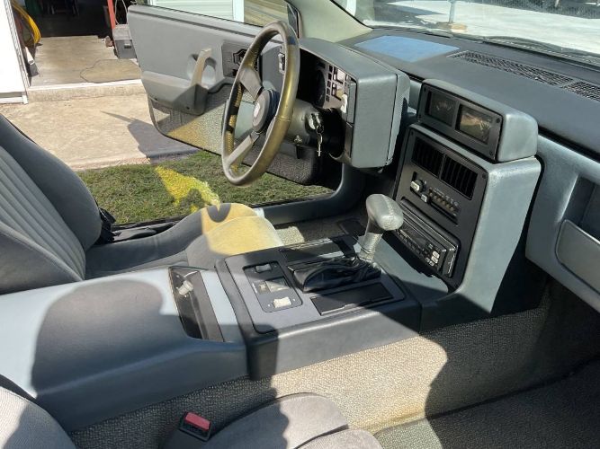 Pontiac-Fiero-1988-Black-10