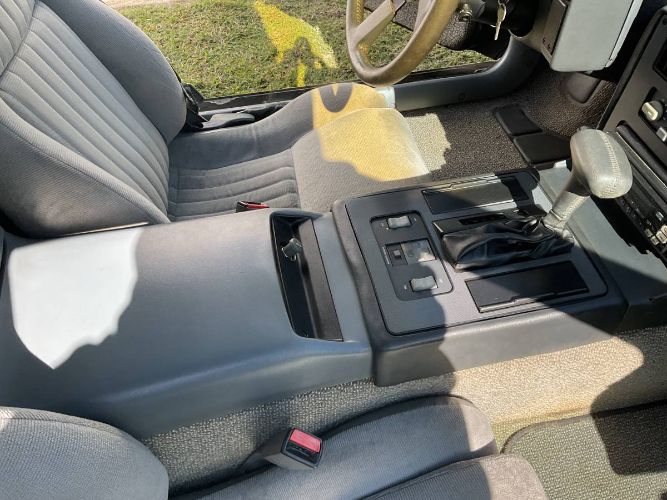 Pontiac-Fiero-1988-Black-9