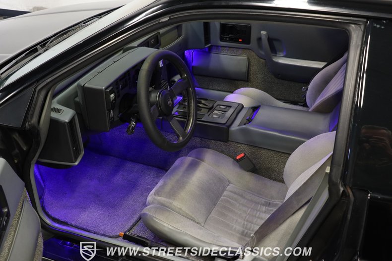 Pontiac-Fiero-1988-Black-Gray-14