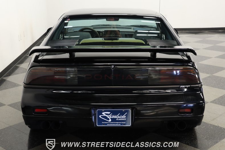 Pontiac-Fiero-1988-Black-Gray-18