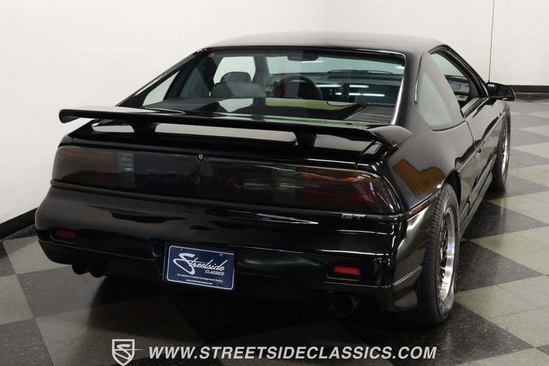 Pontiac-Fiero-1988-Black-Gray-19