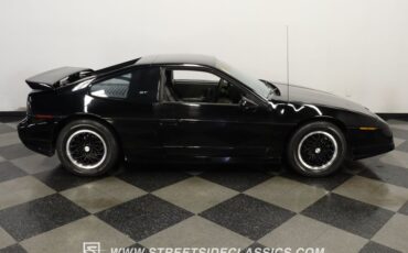 Pontiac-Fiero-1988-Black-Gray-21