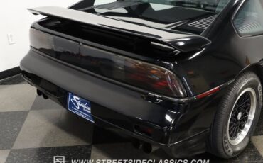 Pontiac-Fiero-1988-Black-Gray-33