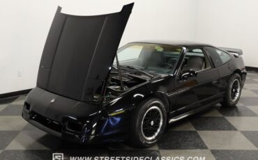 Pontiac-Fiero-1988-Black-Gray-37