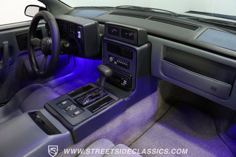Pontiac-Fiero-1988-Black-Gray-7