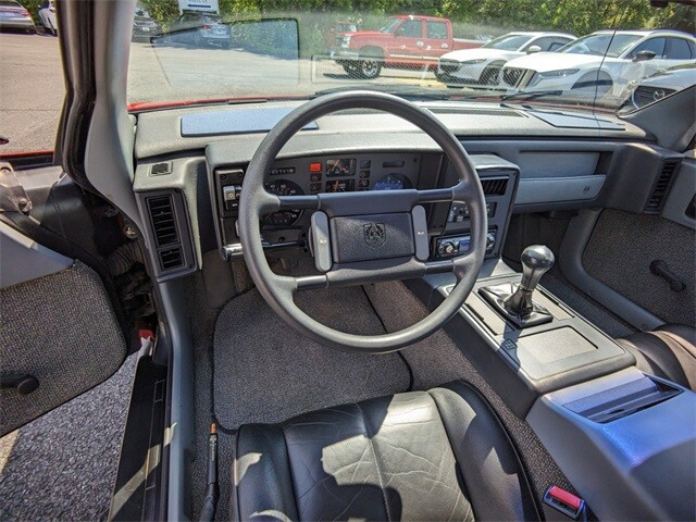 Pontiac-Fiero-1988-Coupe-12
