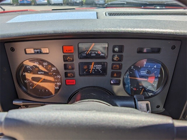 Pontiac-Fiero-1988-Coupe-18
