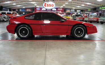 Pontiac-Fiero-1988-Coupe-23