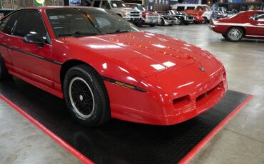 Pontiac-Fiero-1988-Coupe-29