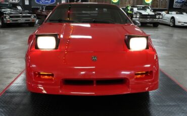 Pontiac-Fiero-1988-Coupe-31