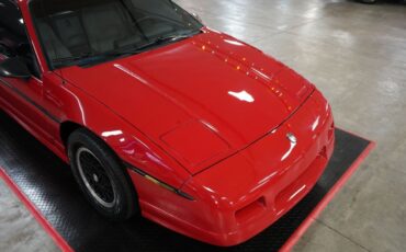 Pontiac-Fiero-1988-Coupe-33