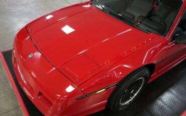 Pontiac-Fiero-1988-Coupe-34