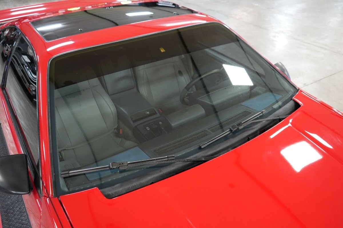 Pontiac-Fiero-1988-Coupe-36