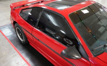 Pontiac-Fiero-1988-Coupe-37