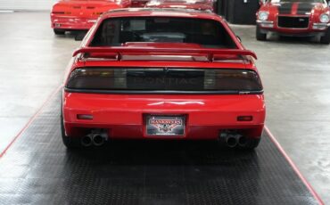 Pontiac-Fiero-1988-Coupe-4
