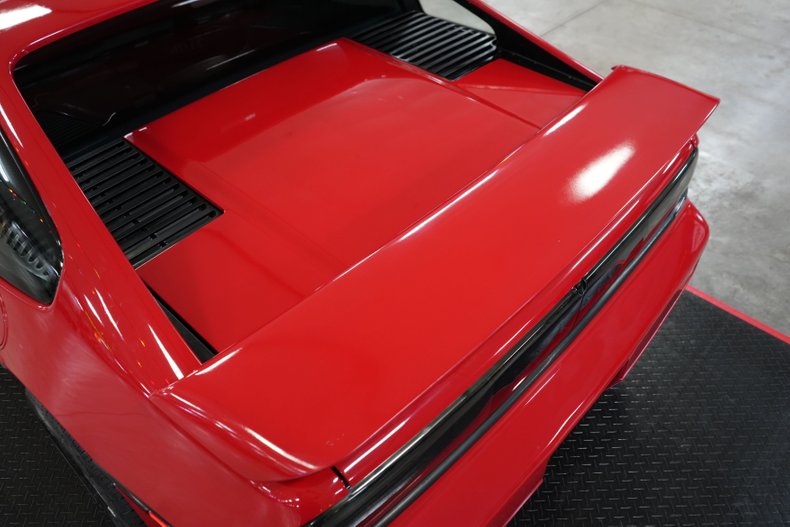Pontiac-Fiero-1988-Red-Gray-10