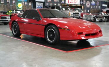 Pontiac-Fiero-1988-Red-Gray-34