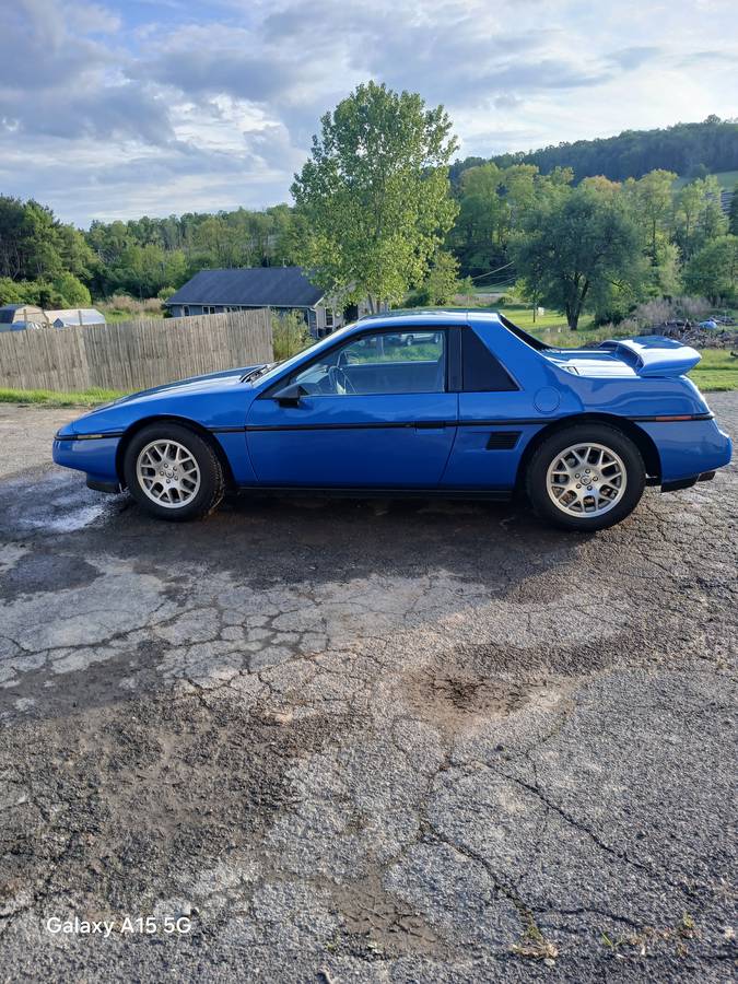 Pontiac-Fiero-sport-1987-blue-10