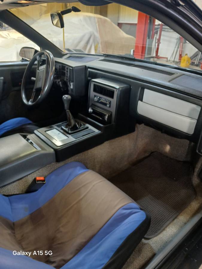 Pontiac-Fiero-sport-1987-blue-3