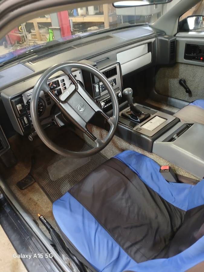 Pontiac-Fiero-sport-1987-blue-5