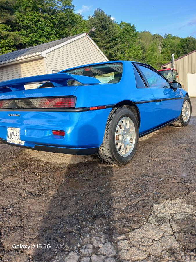 Pontiac-Fiero-sport-1987-blue-7