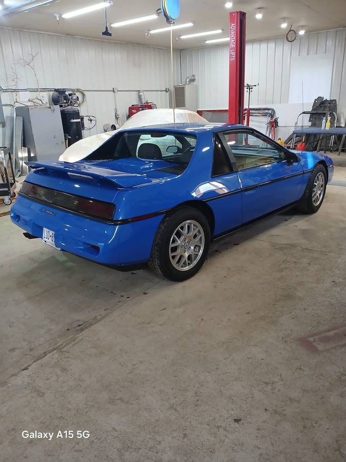 Pontiac-Fiero-sport-1987-blue