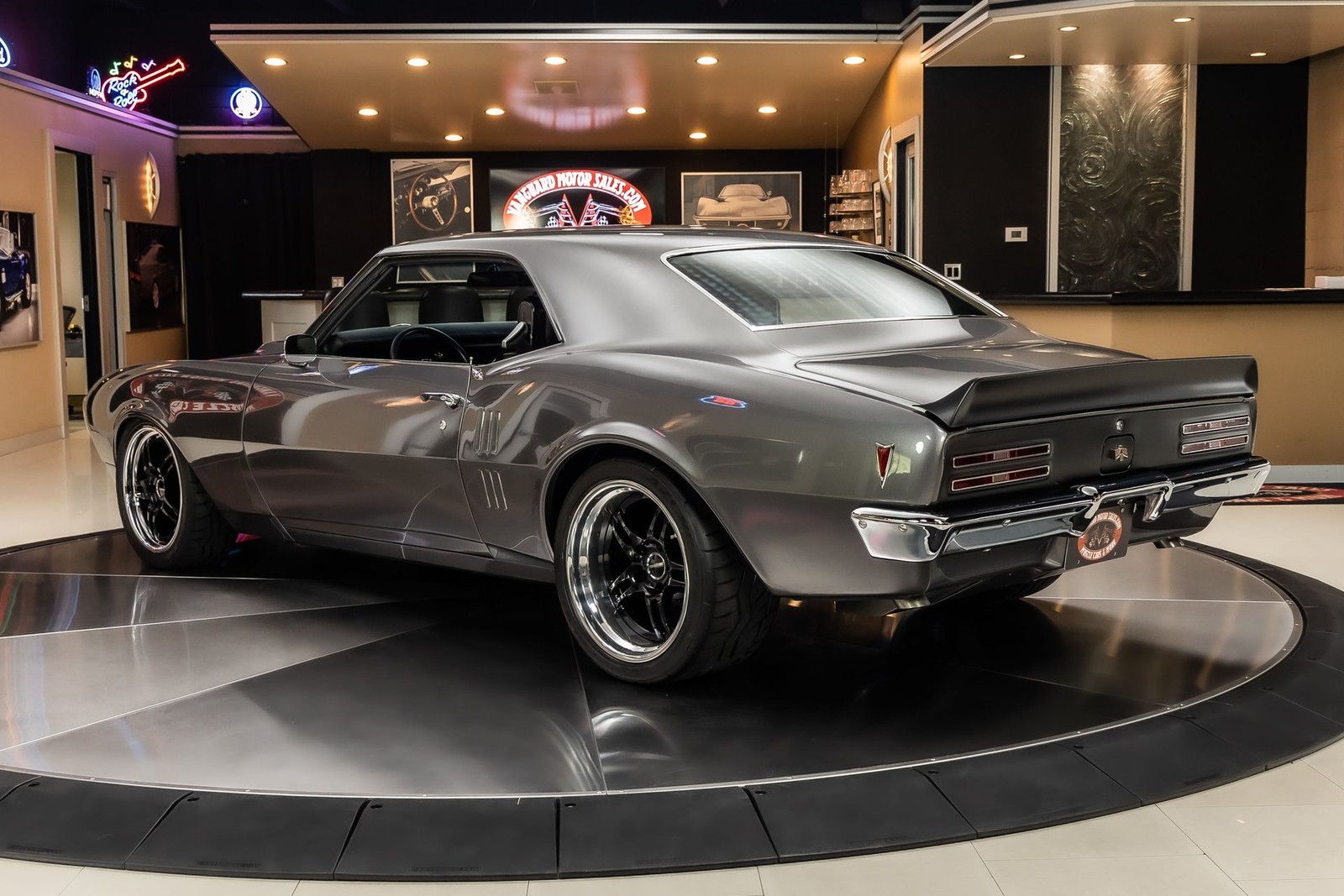 Pontiac-Firebird-1968-Coupe-16