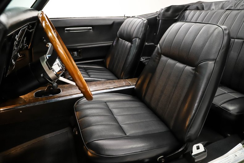 Pontiac-Firebird-1968-Verdoro-Green-Black-12