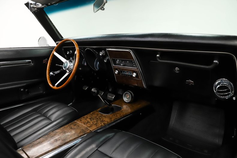 Pontiac-Firebird-1968-Verdoro-Green-Black-41