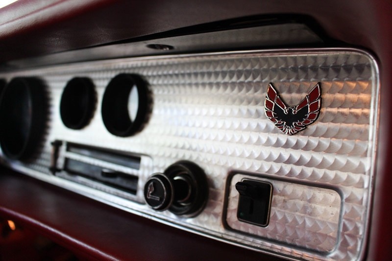 Pontiac-Firebird-1970-23