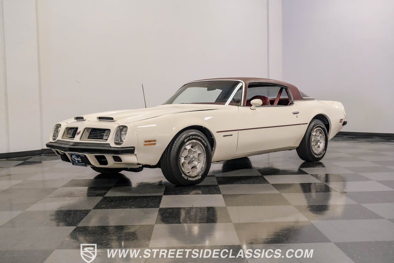 Pontiac-Firebird-1975-Cameo-White-Oxblood-15