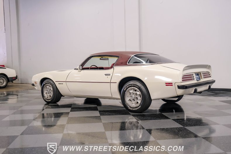 Pontiac-Firebird-1975-Cameo-White-Oxblood-18
