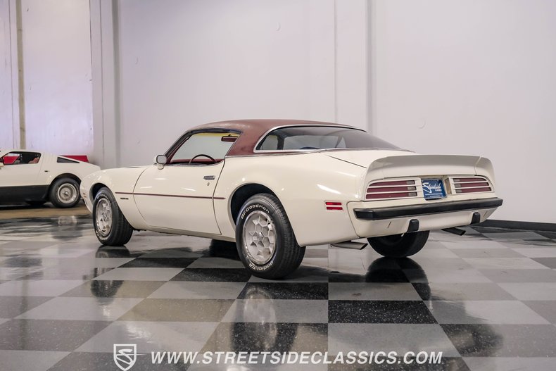 Pontiac-Firebird-1975-Cameo-White-Oxblood-19
