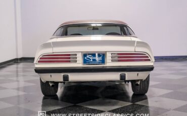 Pontiac-Firebird-1975-Cameo-White-Oxblood-21